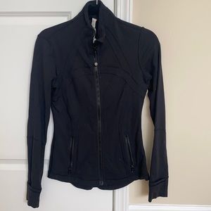 Lululemon Define black zip up size 6